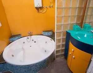 Vrindavan Retreat Hotel